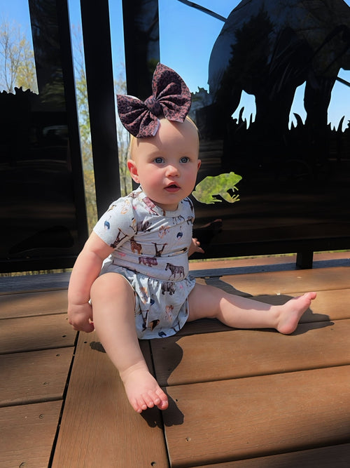 Short Sleeve Bodysuit Twirl - Minikin Mischief Clothing Co.