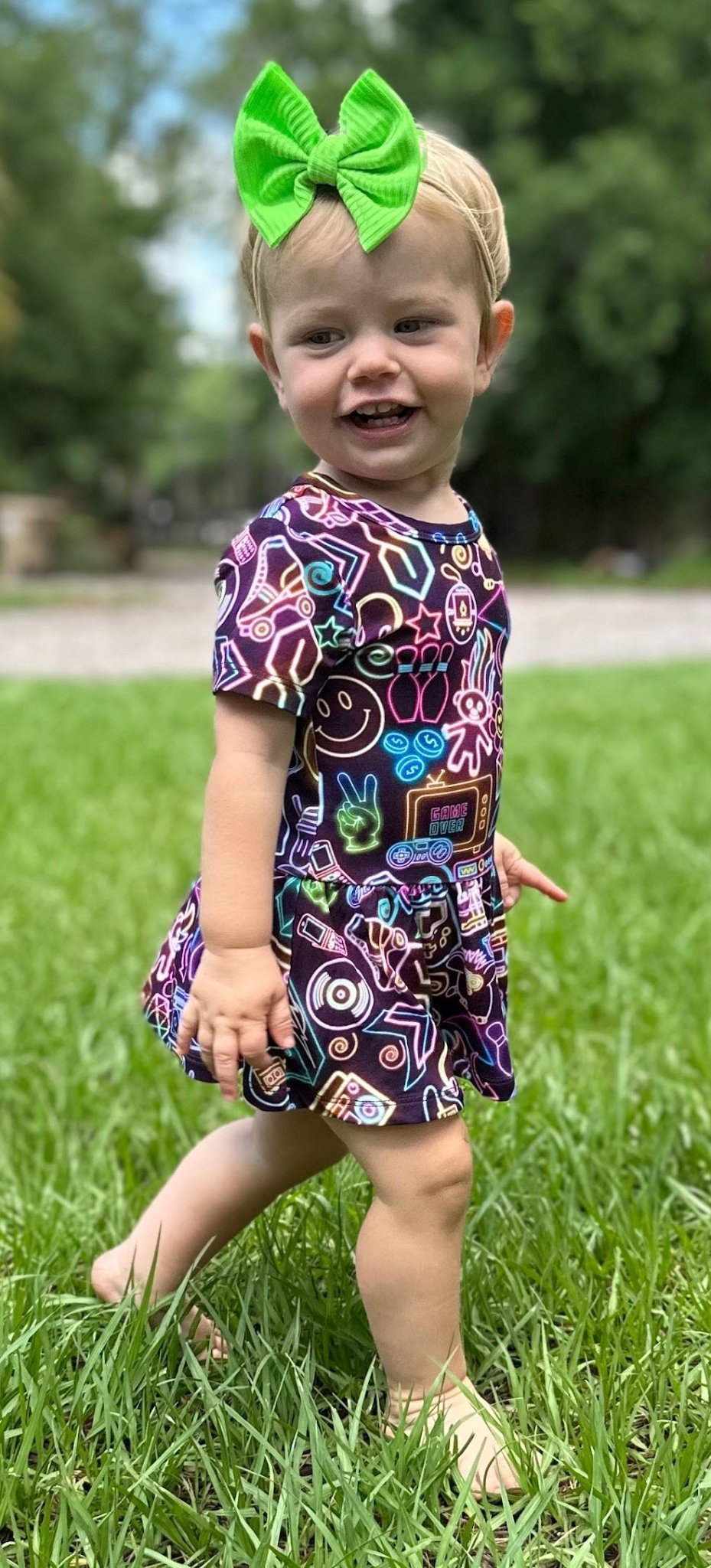 Short Sleeve Bodysuit Twirl - Minikin Mischief Clothing Co.