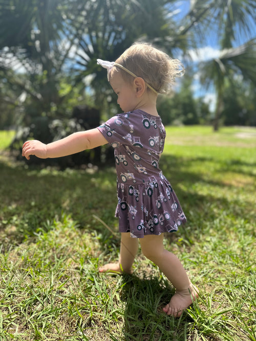 Short Sleeve Bodysuit Twirl