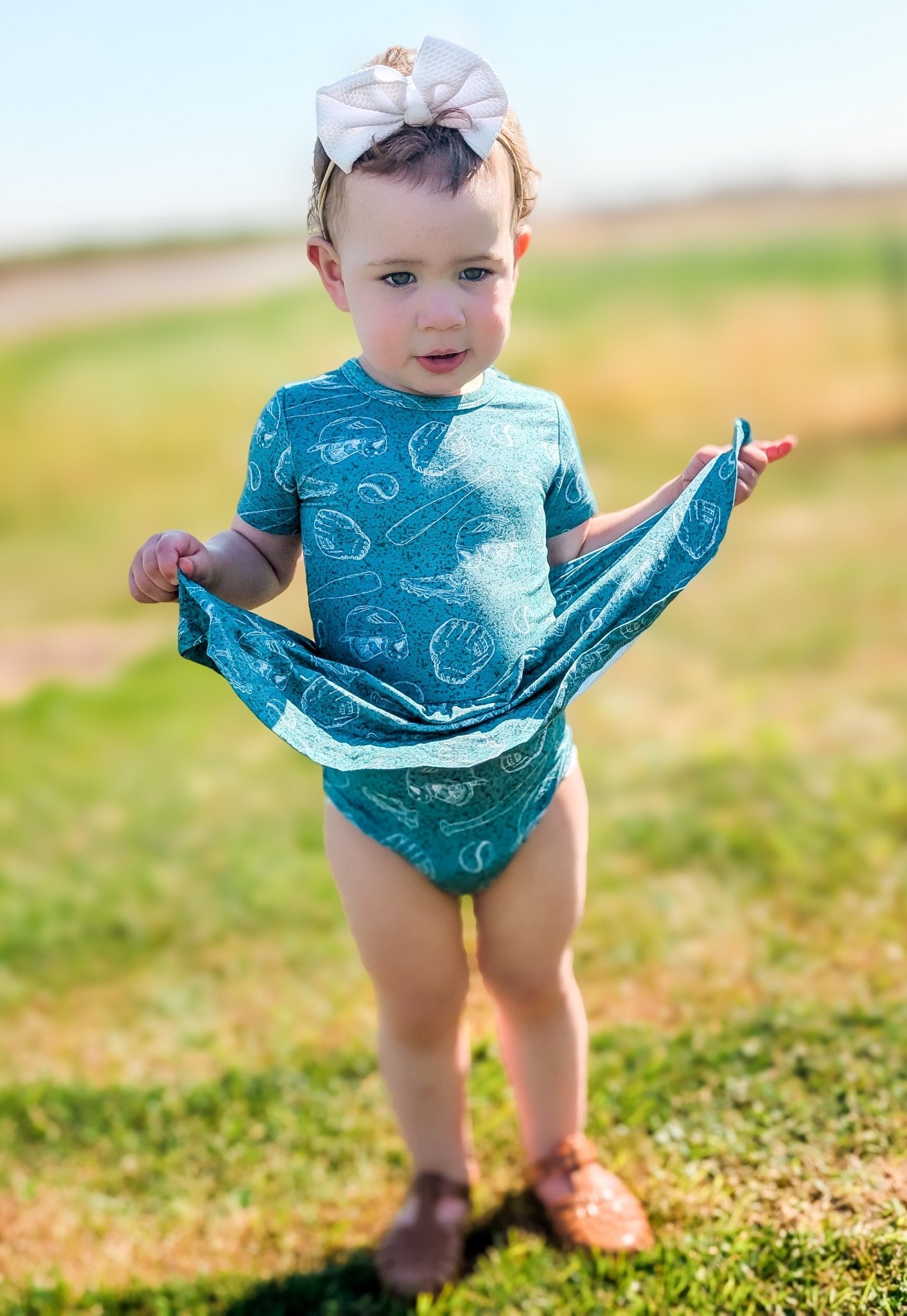 Short Sleeve Bodysuit Twirl - Minikin Mischief Clothing Co.